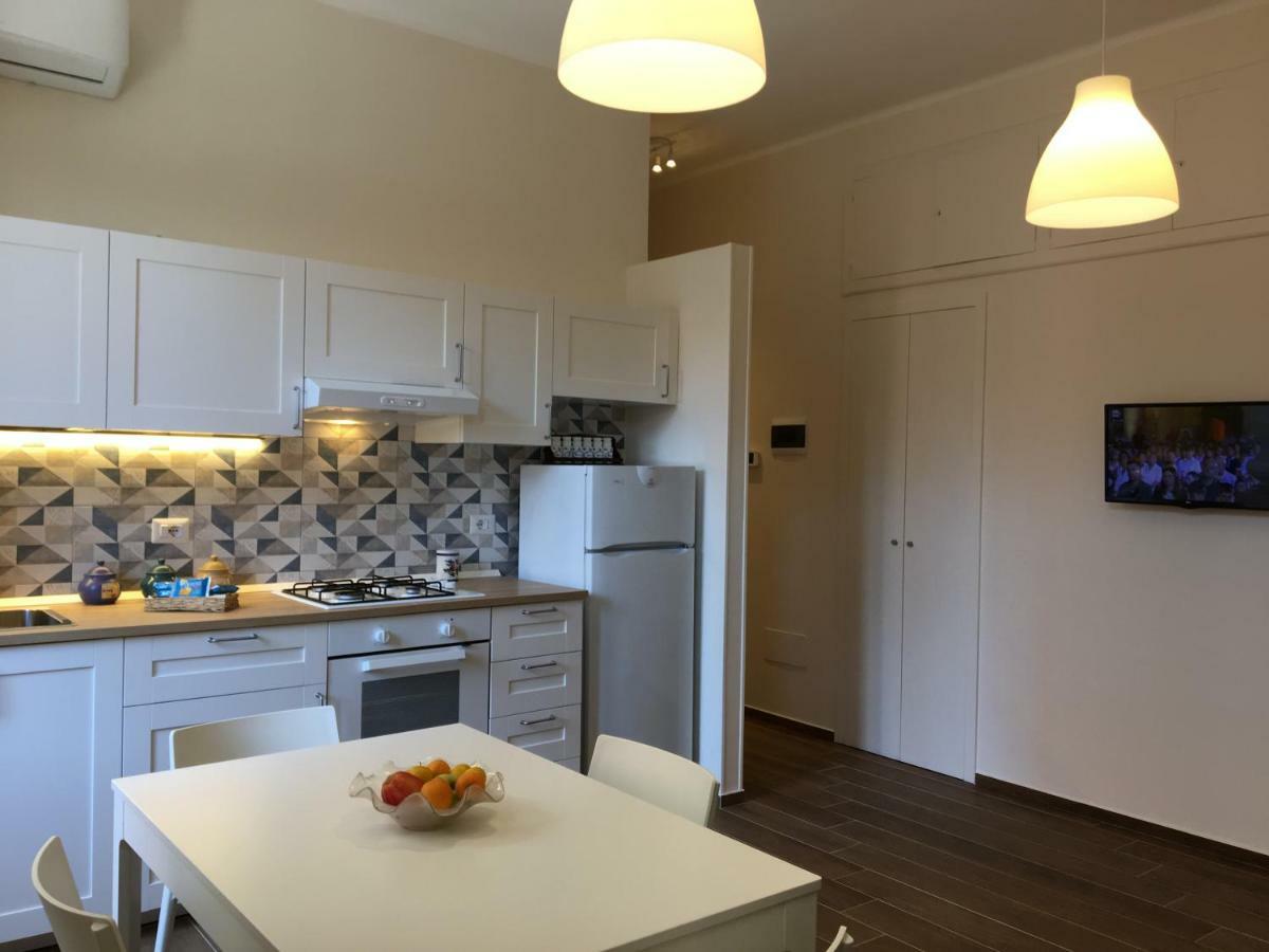 A Casa Di Clara Apartment Syracuse ภายนอก รูปภาพ