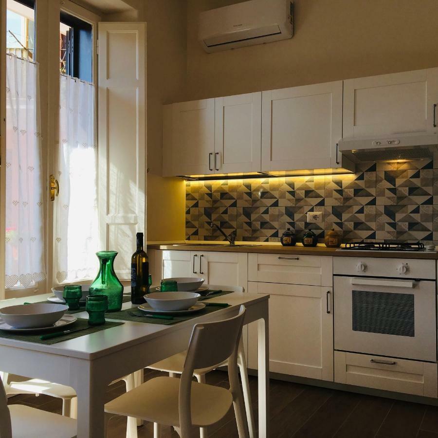 A Casa Di Clara Apartment Syracuse ภายนอก รูปภาพ
