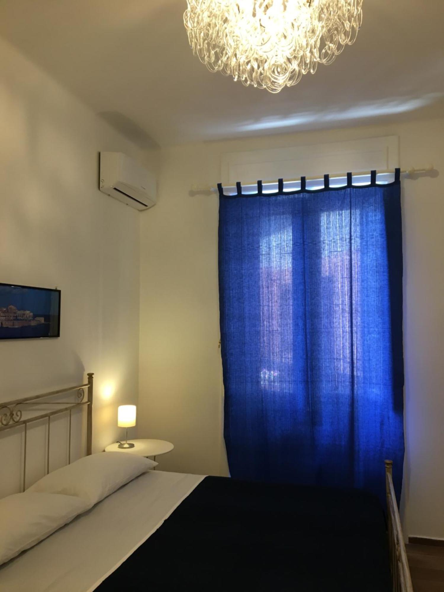 A Casa Di Clara Apartment Syracuse ภายนอก รูปภาพ