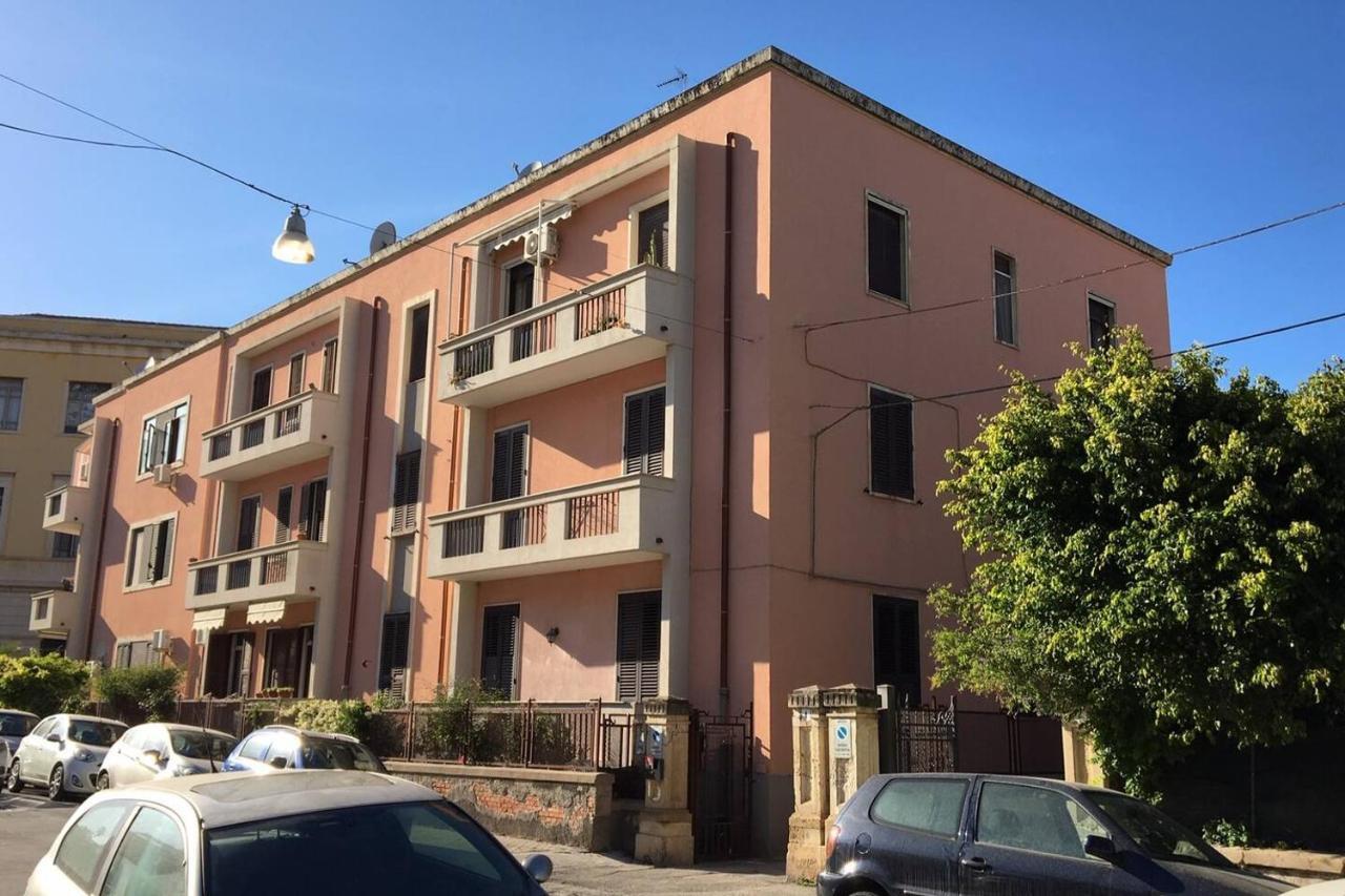 A Casa Di Clara Apartment Syracuse ภายนอก รูปภาพ